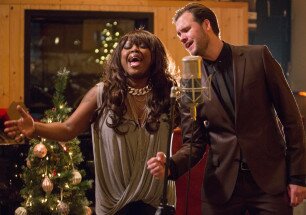 Berget Lewis & Bo Saris ‘Angels in the Snow’