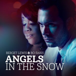Berget Lewis & Bo Saris ‘Angels in the Snow’